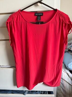 Women's Hot Pink Short-Sleeve Ruched Shoulder Tee